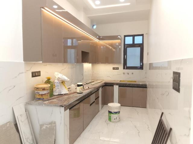 Flat for rent in West Delhi, Deri