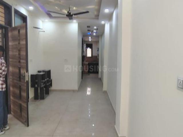Flat for rent in West Delhi, Deri