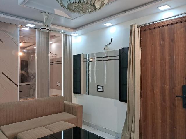 Flat for rent in West Delhi, Deri