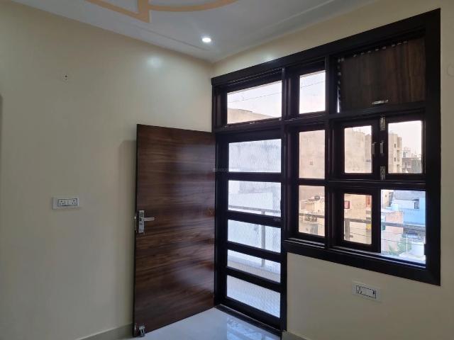 Flat for rent in West Delhi, Deri