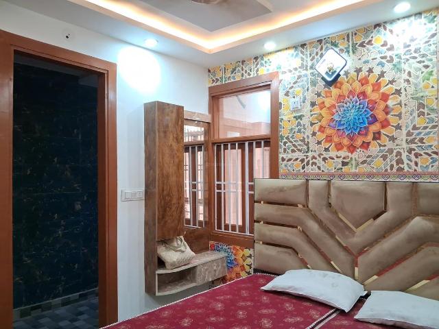 Flat for rent in West Delhi, Deri