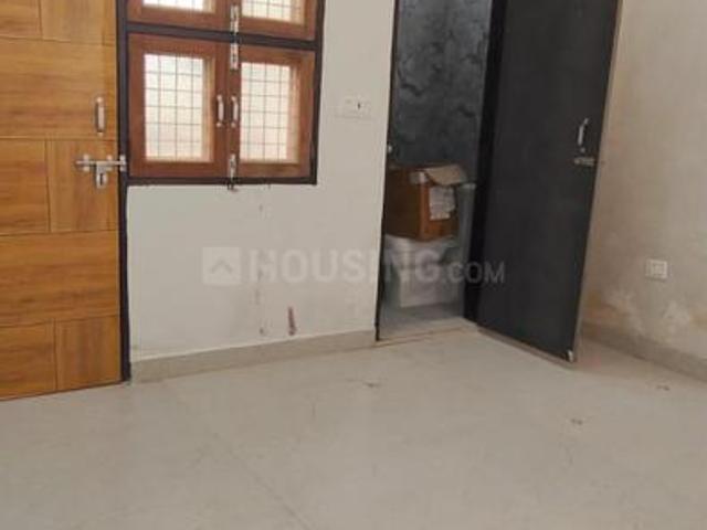 Flat for rent in West Delhi, Deri