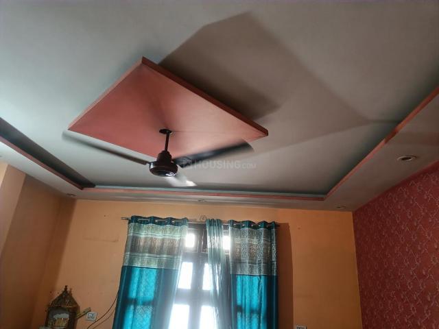 Flat for sale in West Delhi, Deri