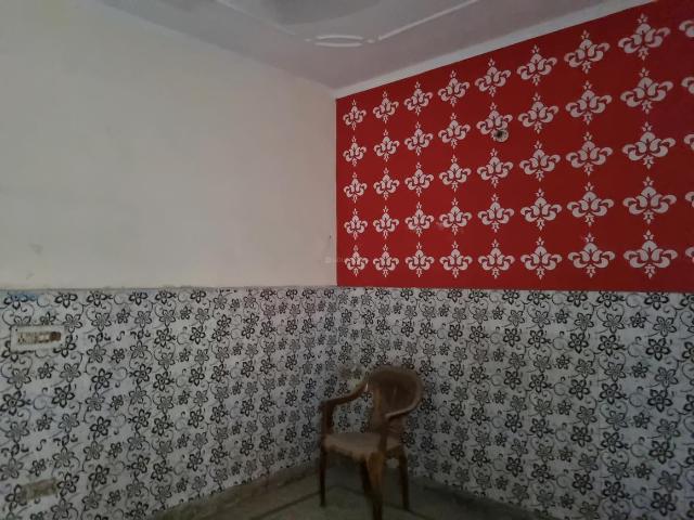 Flat for sale in West Delhi, Deri