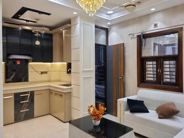 Flat for sale in West Delhi, Deri