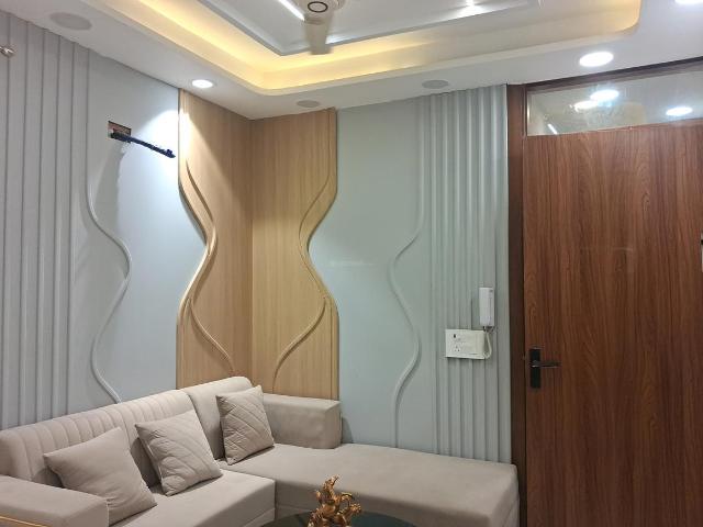 Flat for sale in West Delhi, Deri