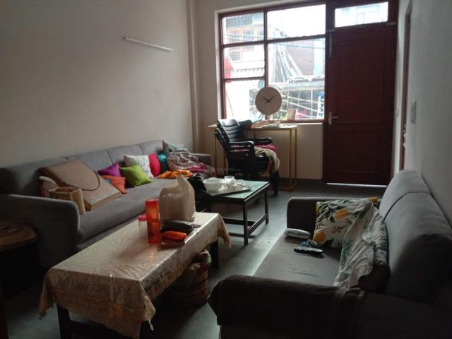Flat for rent in Deri