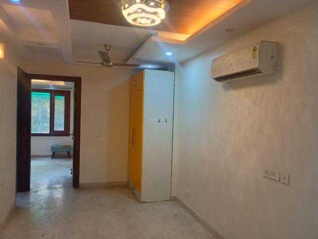 Flat for rent in Deri