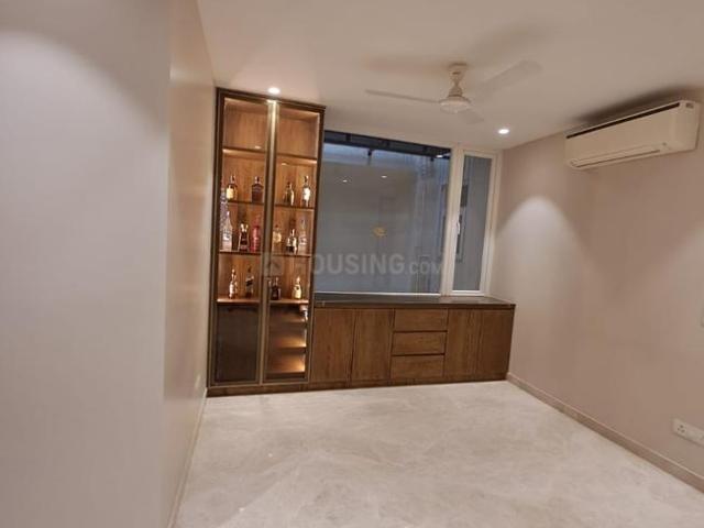 Flat for rent in Deri