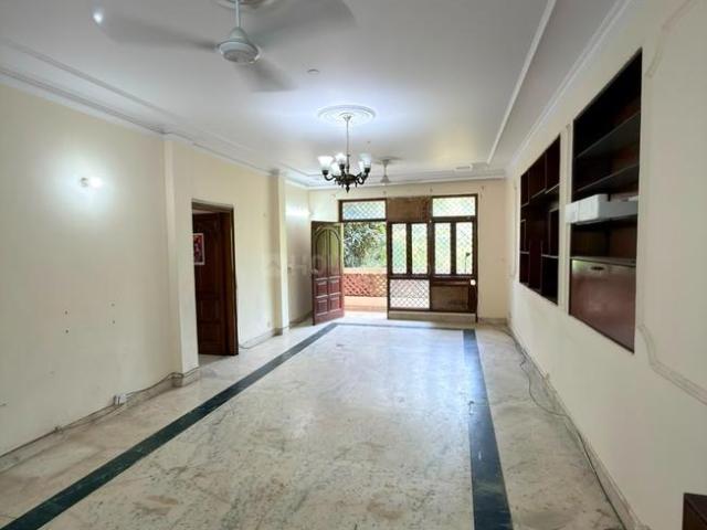 Flat for rent in Deri