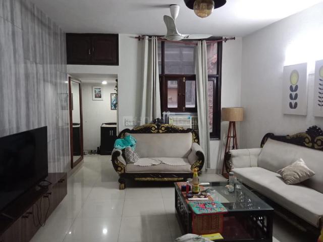 Flat for rent in Deri