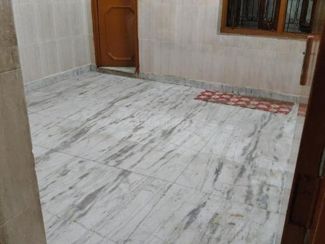 Flat for rent in East Delhi, Deri
