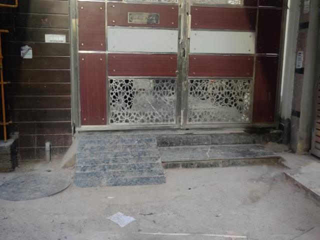 Flat for rent in Deri