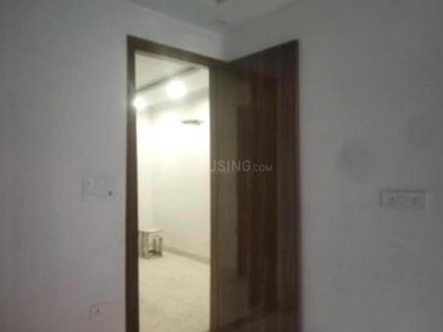 Flat for rent in Deri