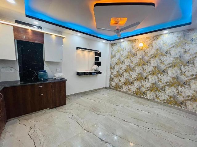 Flat for rent in Deri