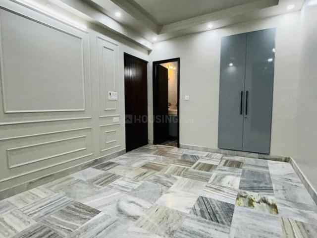 Flat for rent in Deri