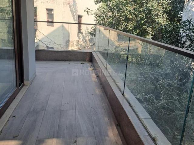 Flat for rent in Deri