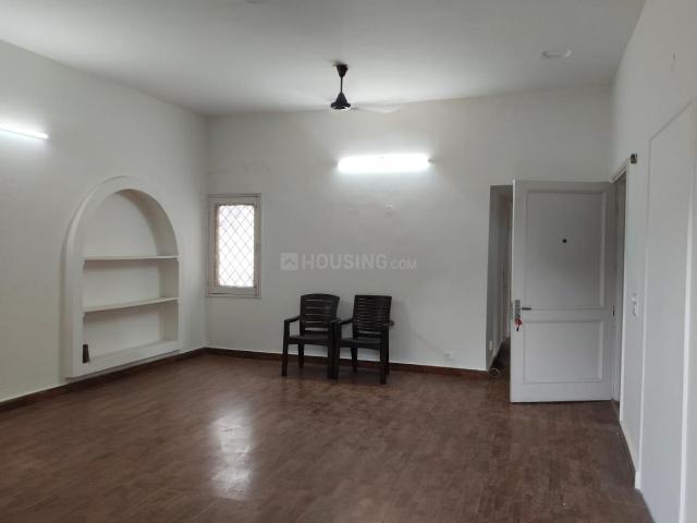 Flat for rent in Deri