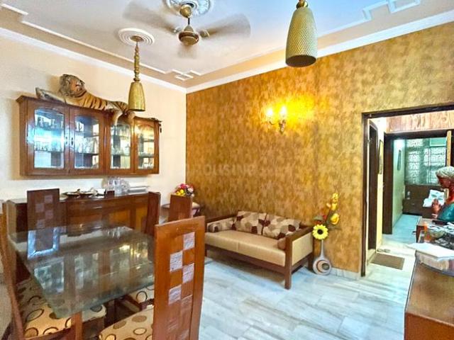 Flat for rent in Deri
