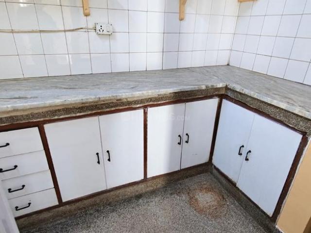 Flat for rent in Deri