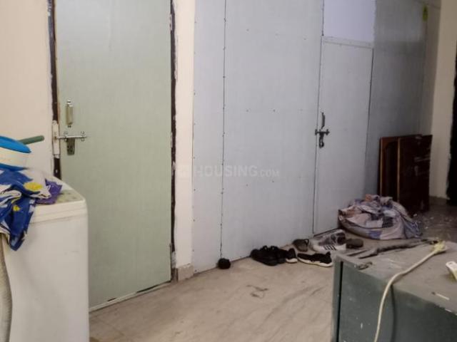 Flat for sale in North Delhi, Deri