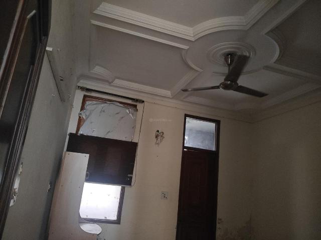 Flat for sale in North Delhi, Deri