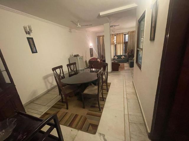 Flat for rent in South Delhi, Deri