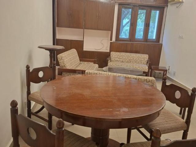 Flat for rent in South Delhi, Deri
