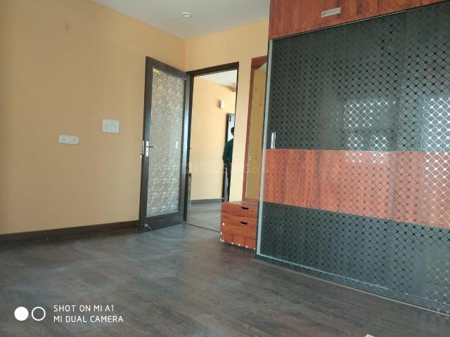 Flat for rent in South Delhi, Deri