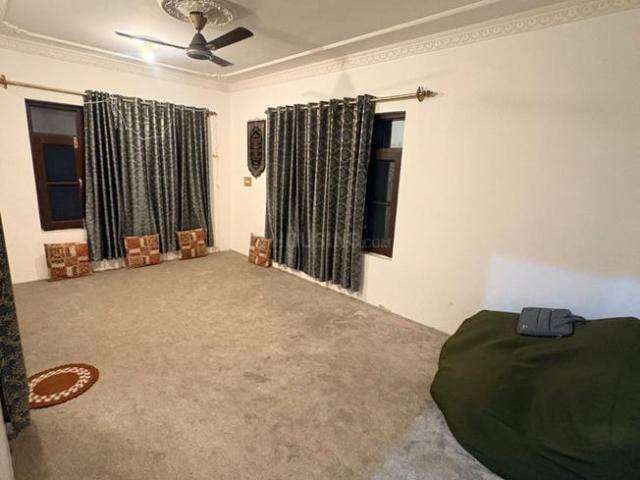 Flat for rent in Hyderpora, Srinagar