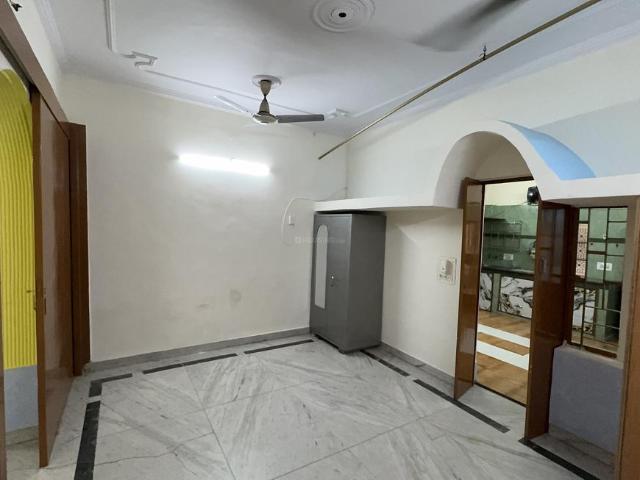 Flat for rent in South West Delhi, Deri