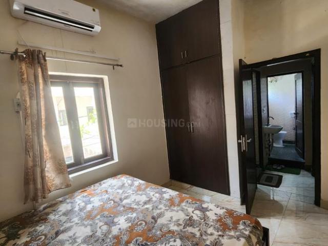 Flat for rent in West Delhi, Deri