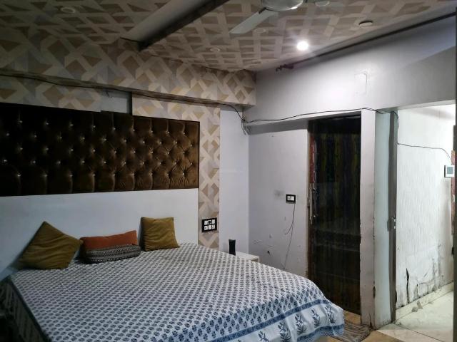 Flat for rent in South West Delhi, Deri