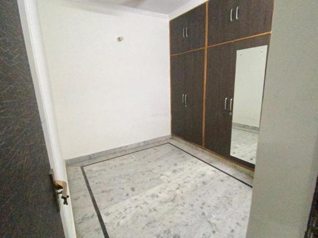Flat for rent in West Delhi, Deri