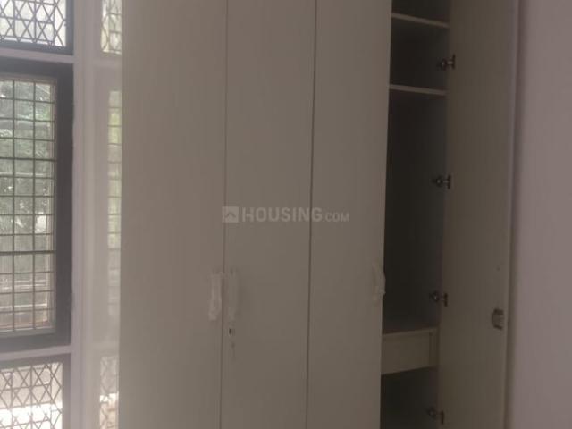 Flat for sale in West Delhi, Deri
