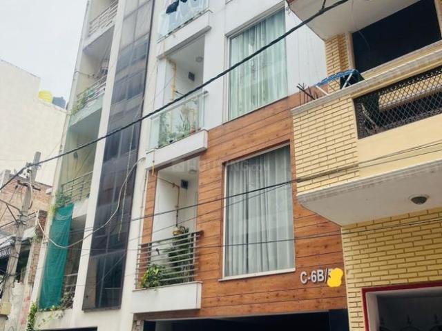 Flat for sale in West Delhi, Deri