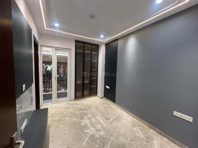 Flat for sale in South West Delhi, Deri