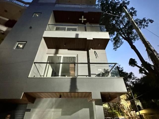 Flat for sale in West Delhi, Deri