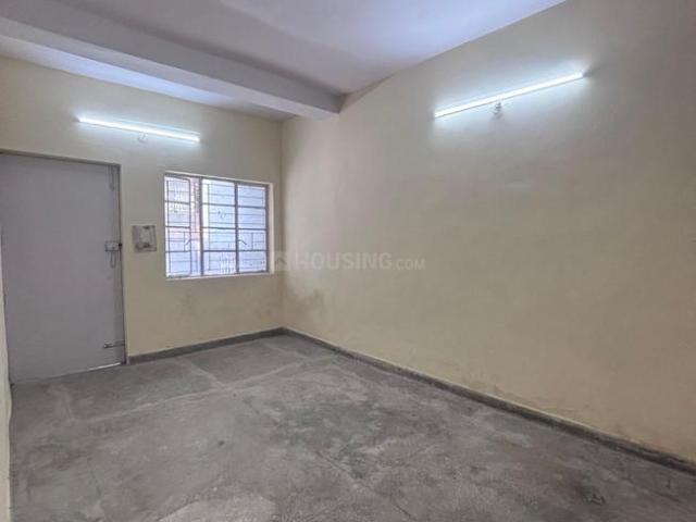 Flat for sale in West Delhi, Deri