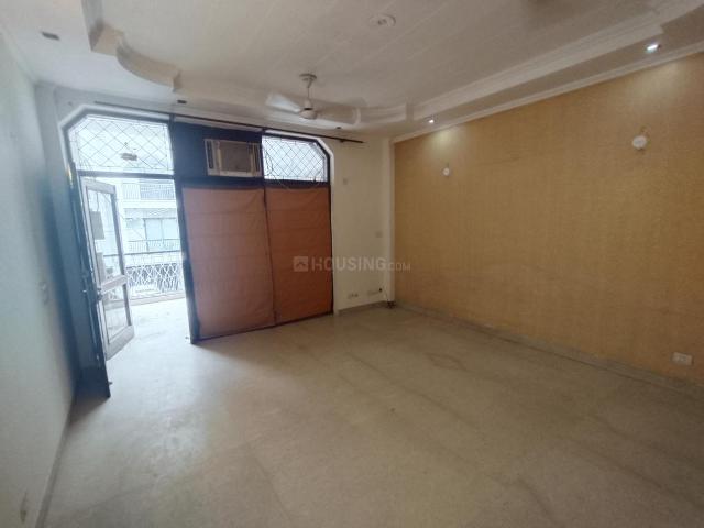 Flat for rent in Deri