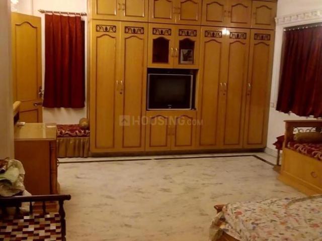 Flat for rent in Deri