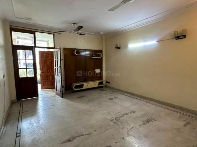 Flat for rent in Deri