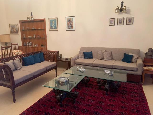Flat for rent in Deri