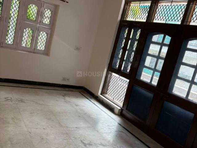 Flat for rent in Deri