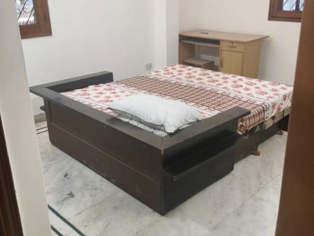 Flat for rent in Deri