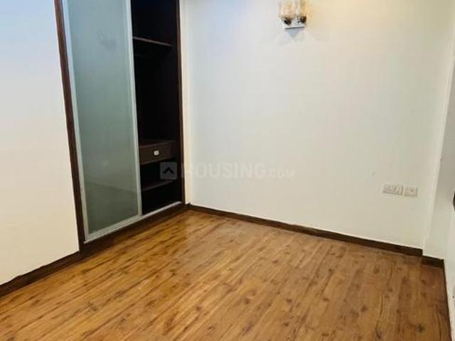 Flat for rent in Deri
