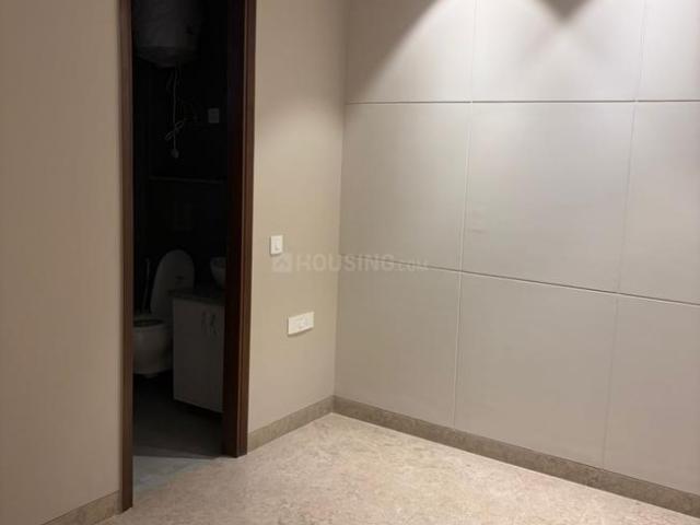 Flat for rent in Deri