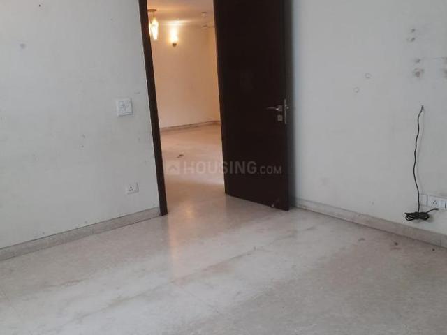 Flat for rent in Deri