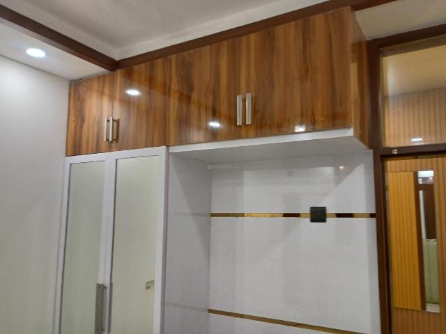 Flat for rent in Deri