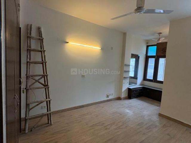 Flat for rent in Deri